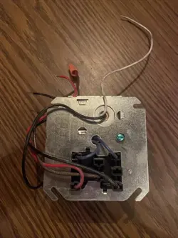 FAN CENTER R8239A