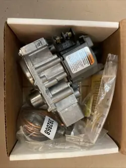 HONEYWELL VR8300A4516 DUAL VALVE STANDING PILOT COMBINATION GAS CONTROL