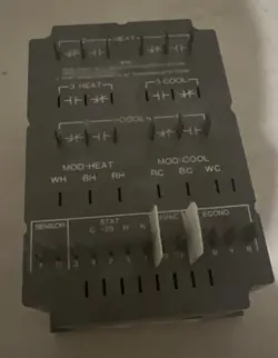 LOGIC CONTROLLER