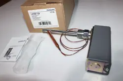 HONEYWELL L8100B1128 HIGH LIMIT AQUASTAT CONTROLLER