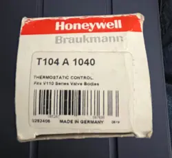 T104A1040 THERMOSTATIC RADIATOR