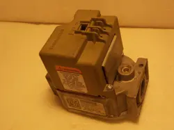 NEW HONEYWELL VR8205S2254 HVAC FURNACE GAS VALVE 100365-02 LENNOX ARMSTRONG