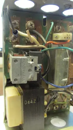 HONEYWELL L8148E 1265