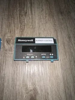 HONEYWELL RM7895 A 1014 BURNER CONTROL COMPLETE SYSTEM TESTED WORKING
