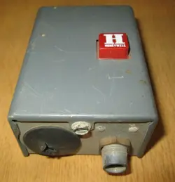 NEW HONEYWELL TRADELINE C434A1013 2 ELECTRIC PILOTSTAT PILOT SAFETY CONTROL