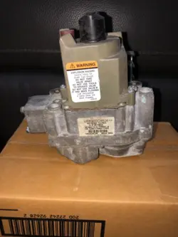 HONEYWELL VR8300C4506 DUAL VALVE COMBINATION NATURAL GAS VALVE