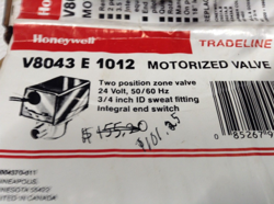NEW HONEYWELL MOTORIZED VALVE V8043E1012 - 24V 3/4