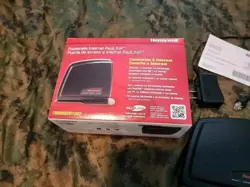*HONEYWELL REDLINK INTERNET GATEWAY THM6000R1002 W/ POWER ADAPTER