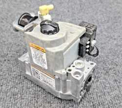 LENNOX HONEYWELL 56M4001 56M40 HONEYWELL VR8205Q2787 FURNACE GAS VALVE
