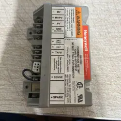 S86010U1003 UNIVERSAL