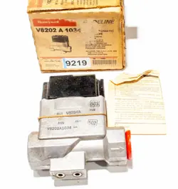 HONEYWELL V8202A1034 GAS VALVE