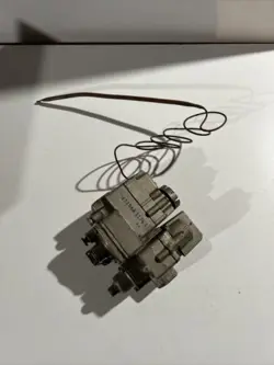 VALVE WITH ADATROL