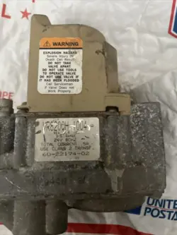 HONEYWELL VR8200H 1004 FURNACE GAS VALVE 🔥 USED