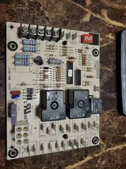 HONEYWELL FURNACE CIRCUIT CONTROL BOARD 1138-83-200A