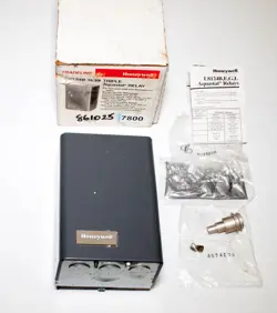 HONEYWELL L8124B1039 TRIPLE AQUASTAT RELAY FOR HOT WATER HEATER