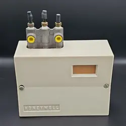 HONEYWELL RP908 B 1005 4 TEMPERATURE CONTROLLER PNEUMATIC