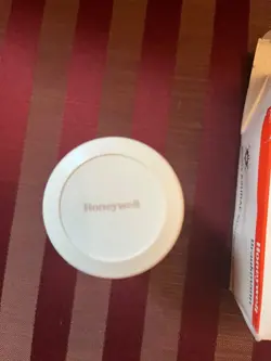NEW HONEYWELL THERMOSTATIC