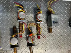 HONEYWELL V8043E1020 ZONE VALVES (4 )  SAME DAY SHIPPING