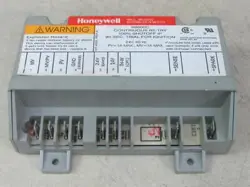 HONEYWELL S8600C IGNITION CONTROL MODULE CONTINUOUS RE-TRY S8600C1015