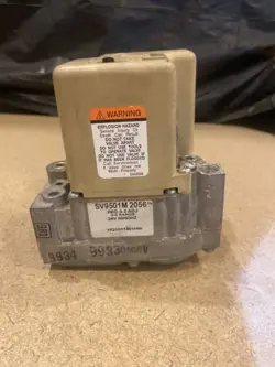 HONEYWELL SV9501M2056 GAS VALVE