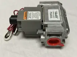 HONEYWELL VR4304M 4519 120V DUAL INTERMITTENT PILOT GAS VALVE, NEW