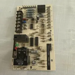 HONEYWELL LENNOX 1084-851  CONTROL CIRCUIT BOARD 100269-04/02