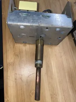 CONTROLLER OIL
