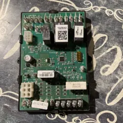 HONEYWELL ST9120U1011 ELECTRONIC TIMER CONTROL CIRCUIT BOARD ST9120U #J9