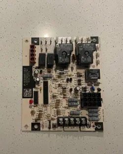BOARD 1012-977A **A4**