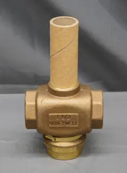 HONEYWELL V5013B 1089 3-WAY BRASS PLUG (R21)