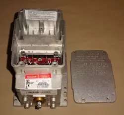 HONEYWELL M9185A1018