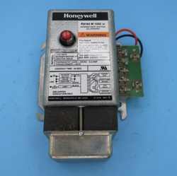 HONEYWELL R8184 M 1002 PRIMARY CONTROL FOR OIL BURNER R8184M1002 45 SEC LOCKED