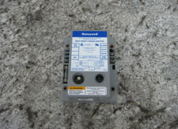 HONEYWELL S87D 1012 S87D1012 FURNACE IGNITION CONTROL BOARD MODULE FREE SHIPPING