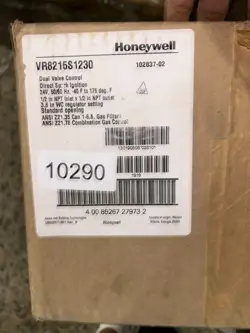 HONEYWELL VR8215S1230 GAS VALVE 24V 50/60HZ NORDYNE 624775 DUAL .5A