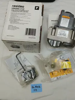 RESIDEO VR8200A2132 1/2IN STANDARD OPENING PILOT GAS VALVE *READ DESCRIPTION*
