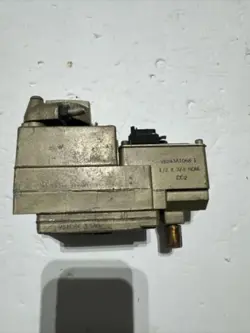 PILOT GAS VALVE HONEYWELL V8243A1068