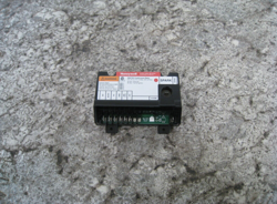 LENNOX HONEYWELL 30W34 S8670K3000 FURNACE IGNITION CONTROL CIRCUIT BOARD MODULE
