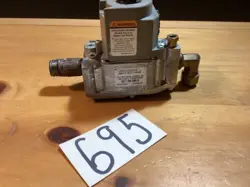 HONEYWELL GAS VALVE,VR8104M2349