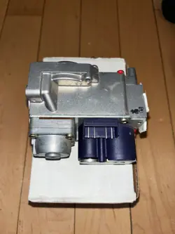 2400-548 HONEYWELL GAS VALVE