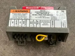 S8610U HONEYWELL IGNITION CONTROL BOARD FREE SHIPPING! 2411
