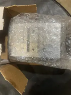 PNEUMATIC THERMOSTAT NEW!