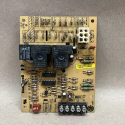 HONEYWELL ST9120C4040 FURNACE CONTROL CIRCUIT BOARD B23
