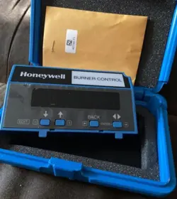 HONEYWELL S7800A1142 / CARRY CASE / 7800 DISPLAY / NEW!!