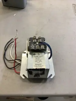 HONEYWELL R8239A 1052 FAN CENTER