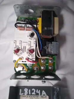 L8124E