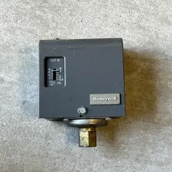 PA404A-1009 HONEYWELL PRESSURE CONTROLLER READ
