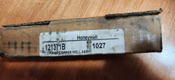 HONEYWELL # 121371B 3/4'' AQUASTAT WELL