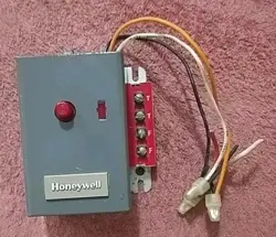 HONEYWELL R8184G-1005 OIL BURNER PRIMARY CONTROL TYPE 8184G,K