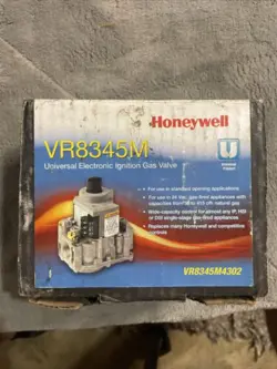HONEYWELL VR8345M4302 UNIVERSAL ELECTRONIC IGNITION GAS VALVE NEW (B)