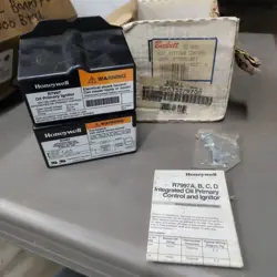 OEM HONEYWELL R7997 B 1021  IGNITION OIL PRIMARY AND IGNITOR R7997B1021